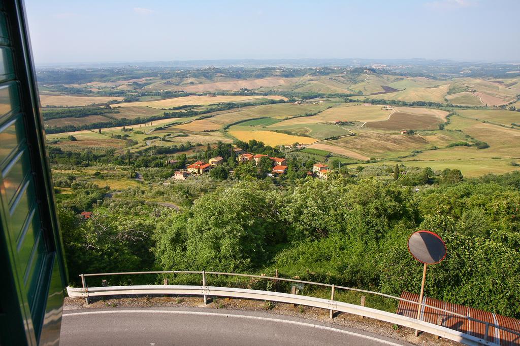 La Casa Panoramica Hotell Chianni Eksteriør bilde