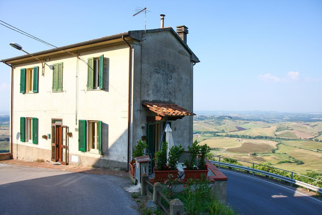 La Casa Panoramica Hotell Chianni Eksteriør bilde